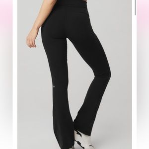 alo high rise flare leggings - navy blue